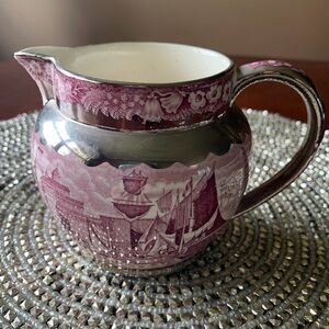 Wedgwood ‘Ferrara’ Etruria & Barlaston Creamer Pitcher Rare❣️
